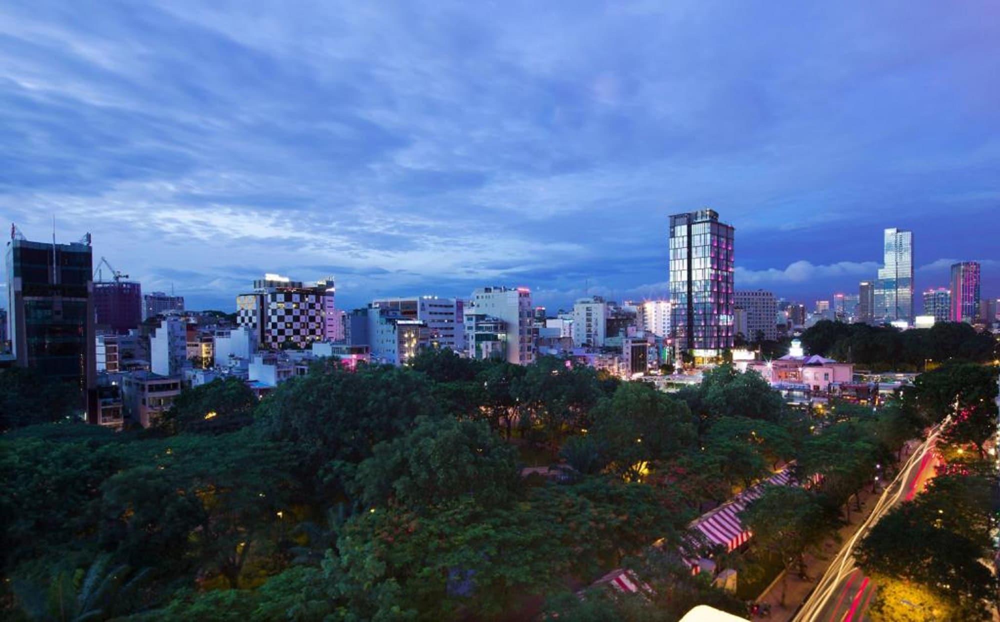 Vien Dong Hotel - Near Bui Vien Walking Street Hô Chi Minh-Ville Extérieur photo