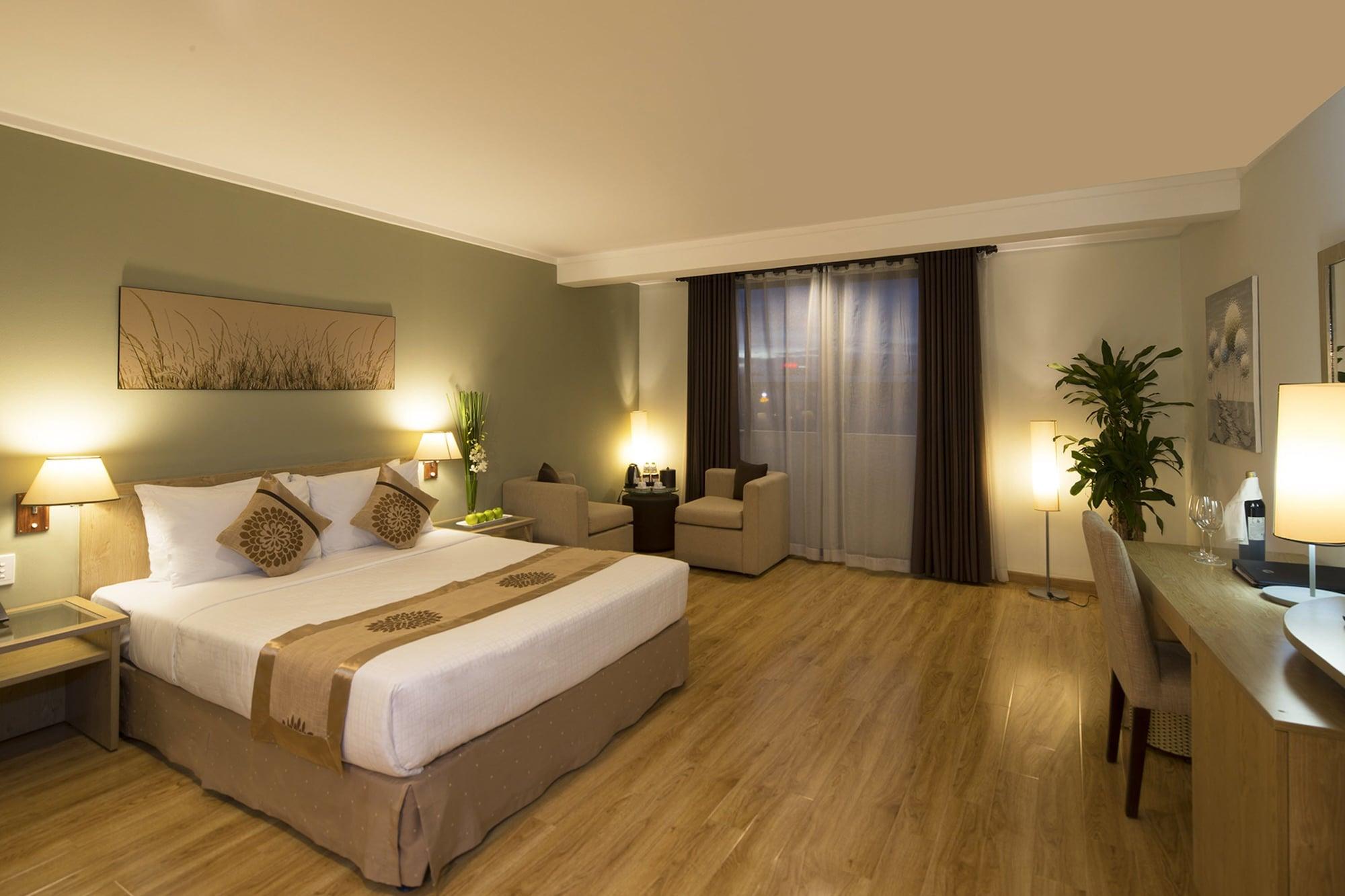 Vien Dong Hotel - Near Bui Vien Walking Street Hô Chi Minh-Ville Extérieur photo