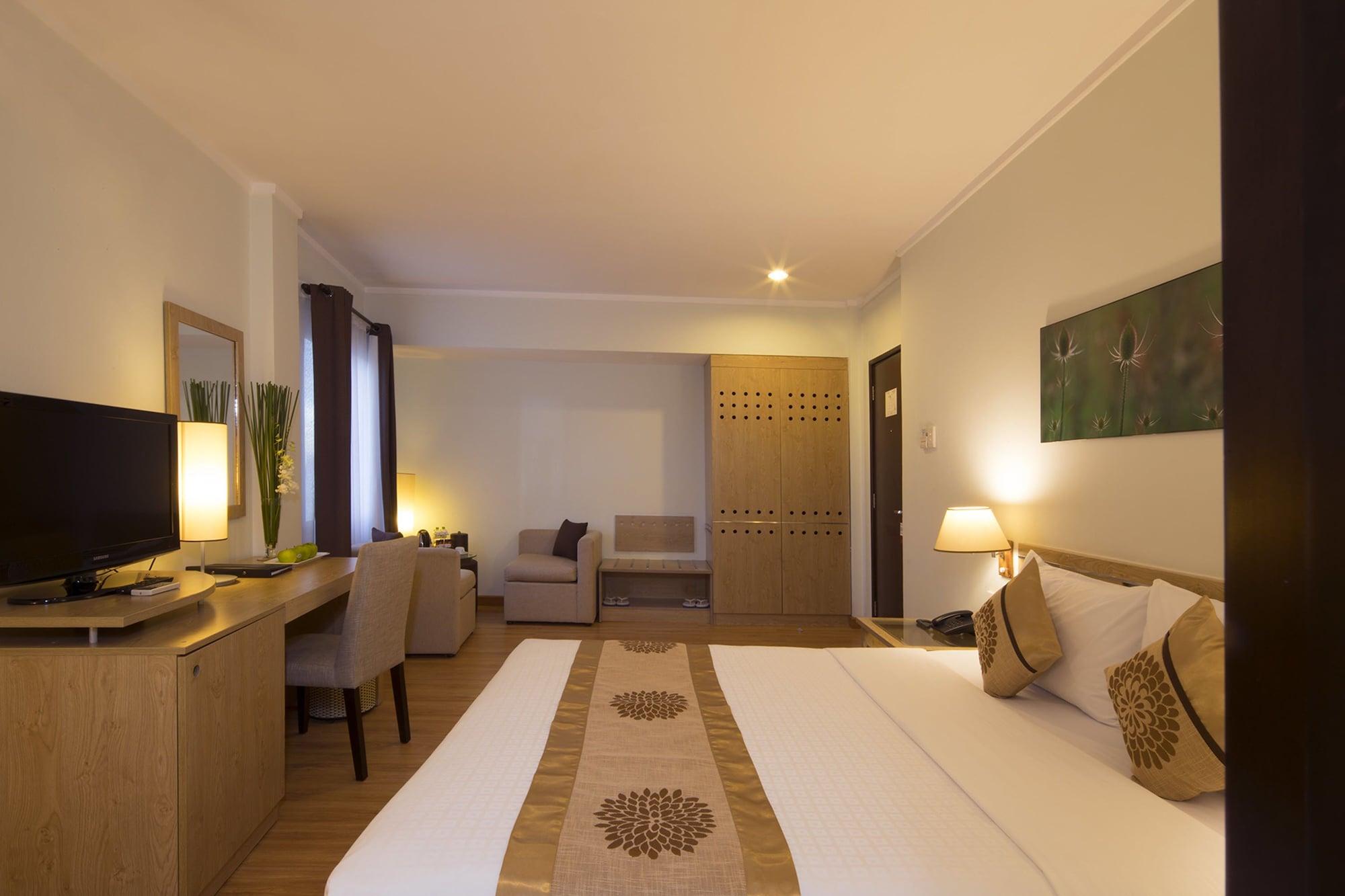 Vien Dong Hotel - Near Bui Vien Walking Street Hô Chi Minh-Ville Extérieur photo