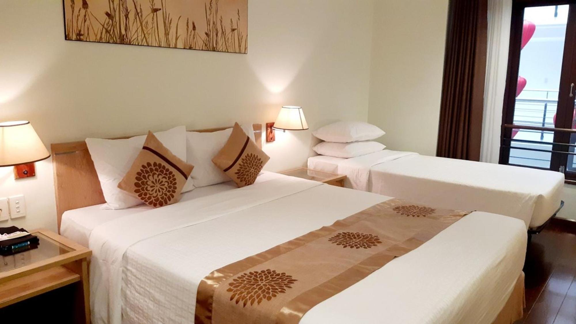 Vien Dong Hotel - Near Bui Vien Walking Street Hô Chi Minh-Ville Extérieur photo