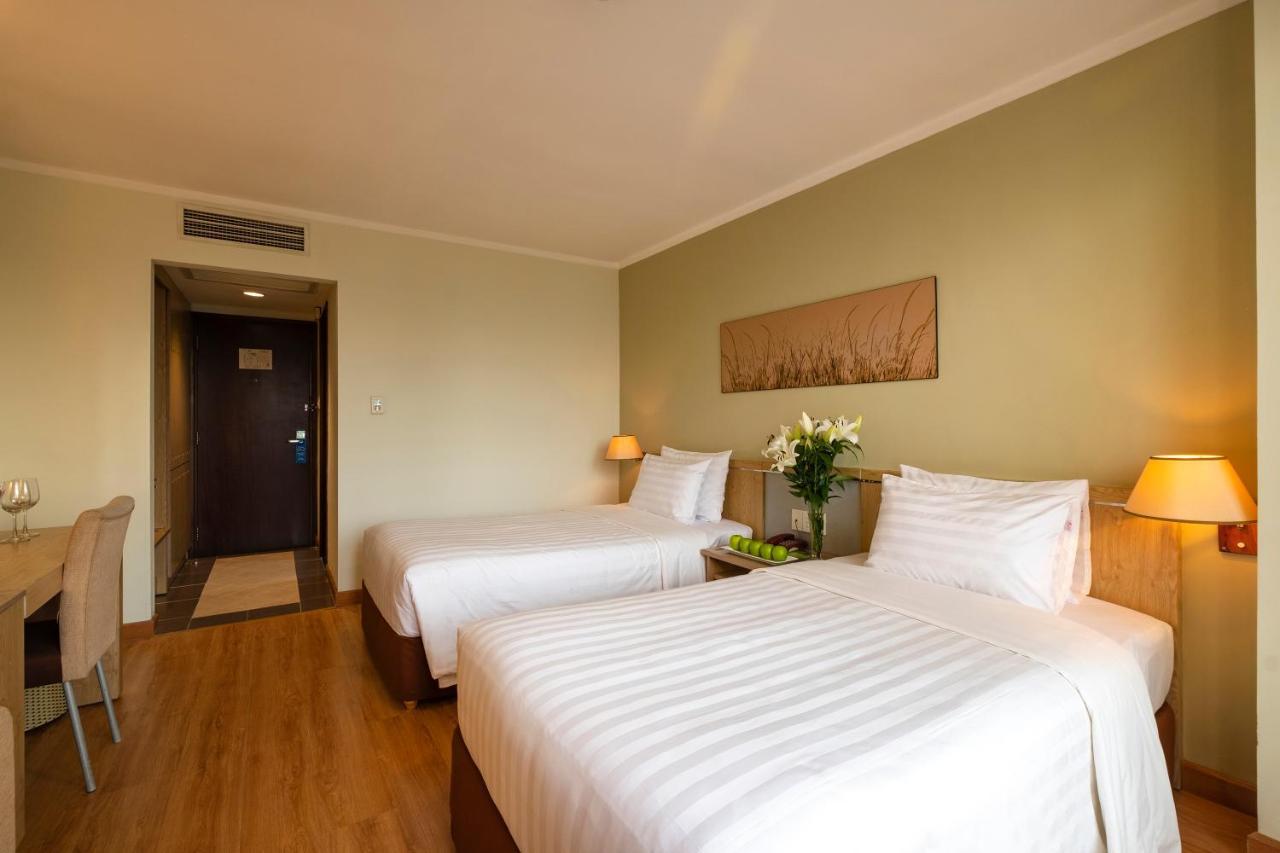 Vien Dong Hotel - Near Bui Vien Walking Street Hô Chi Minh-Ville Extérieur photo